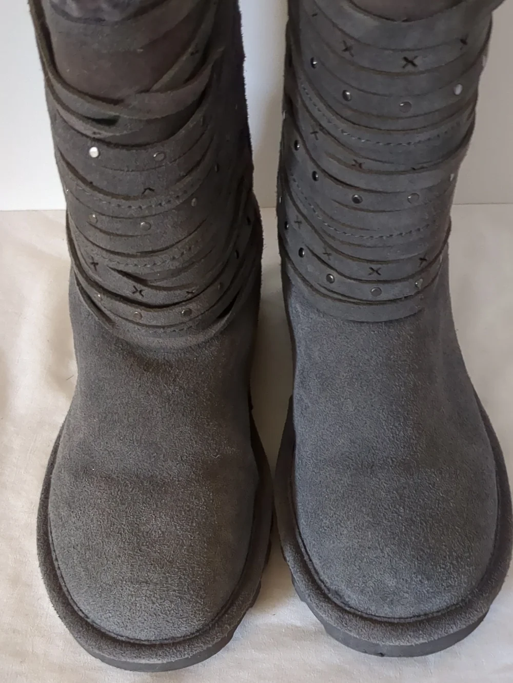 BearPaw gray suede
